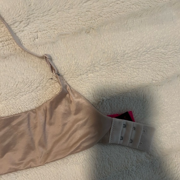 LA SENZA 34A bra - Picture 3 of 4